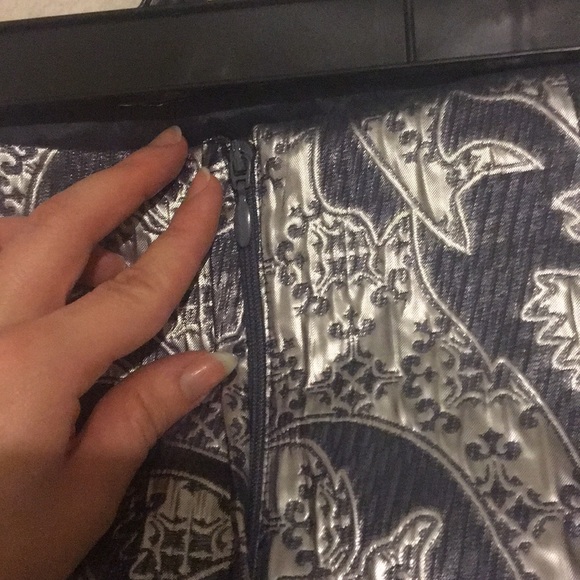 H&M Metallic Mini Skirt - Picture 2 of 3